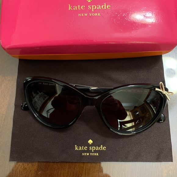 Kate Spade Sunglasses like new! Sold out - Picture 5 of 5